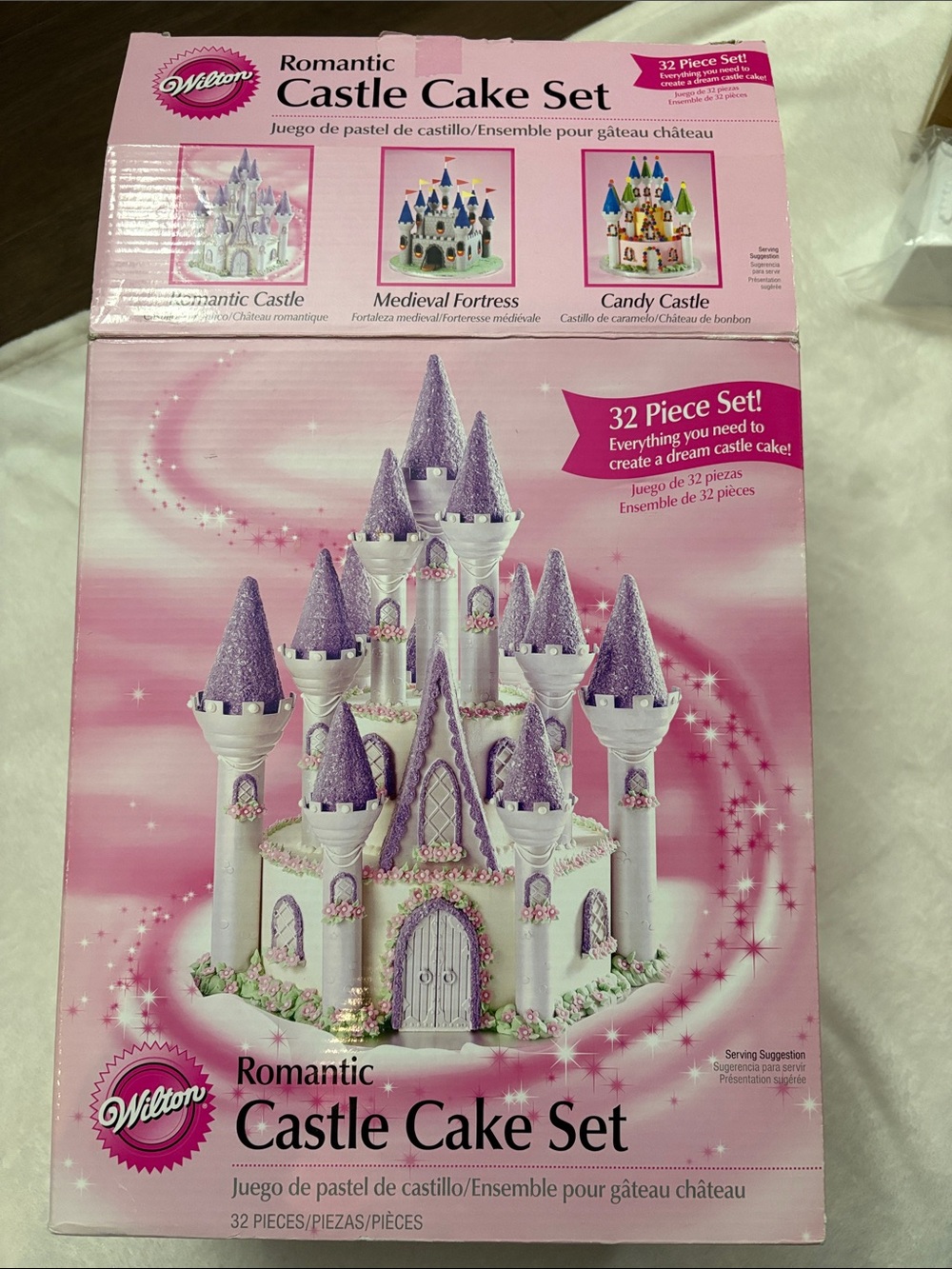 Wilton 32 Piece Romantic Castle Cake Set